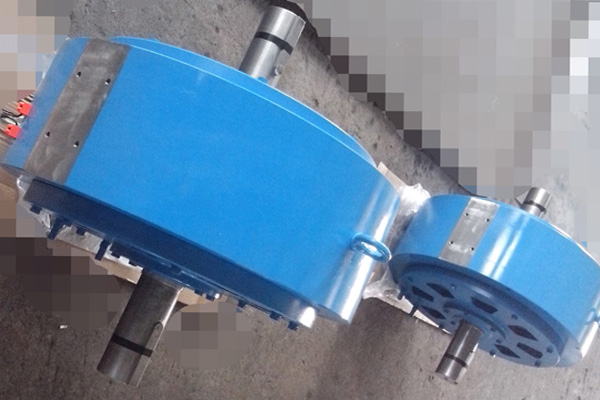 双出轴机座式磁粉制动器